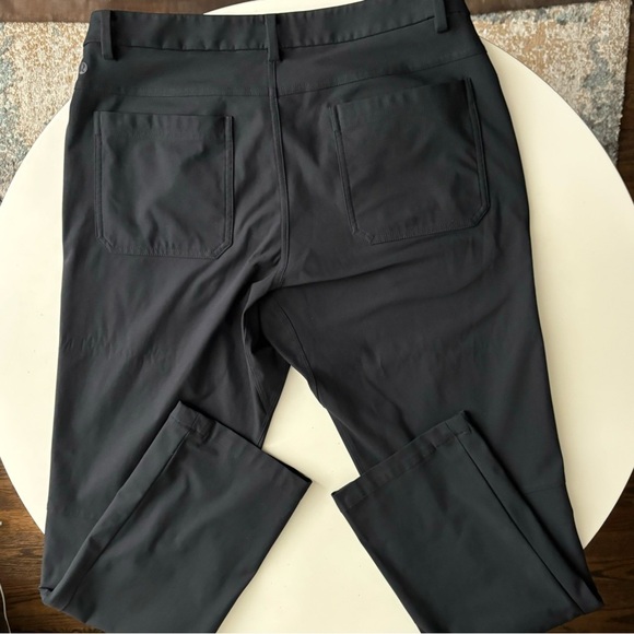 Lululemon Men’s ABC Pant Classic Fit Size 32x32 Black - Picture 7 of 9